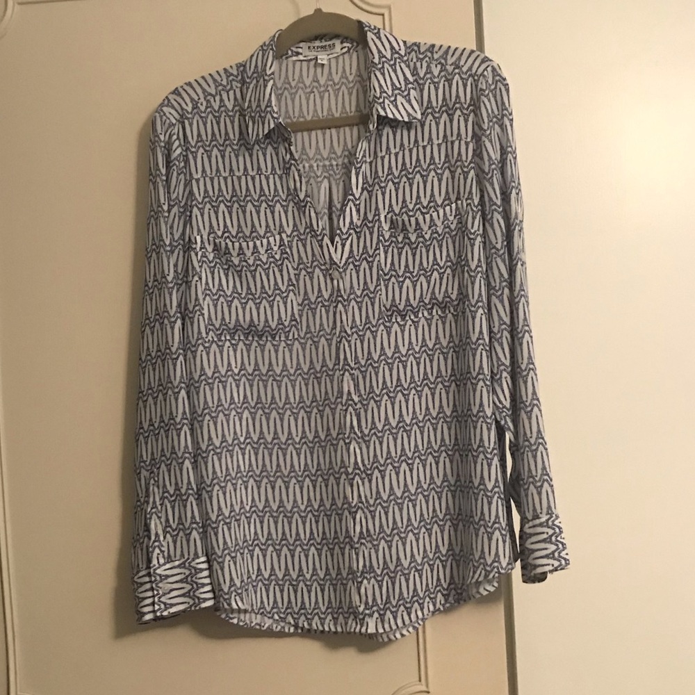 Women’s Buttoned down blouse